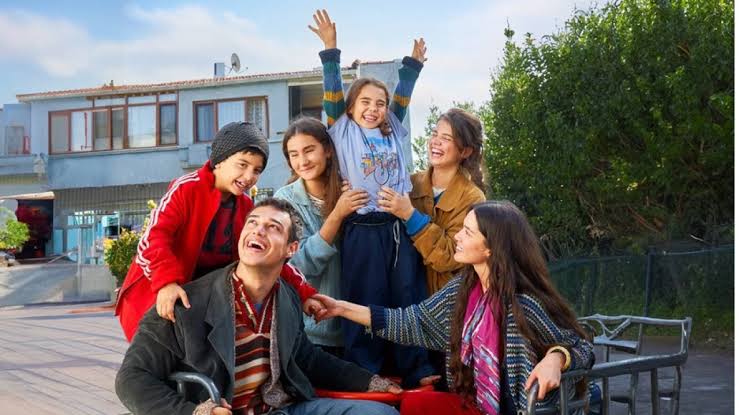 مسلسل المشردون.. أزمة بين صناع العمل ليصبح حديث السوشيال ميديا.. ما القصة؟ مسلسل المشردون