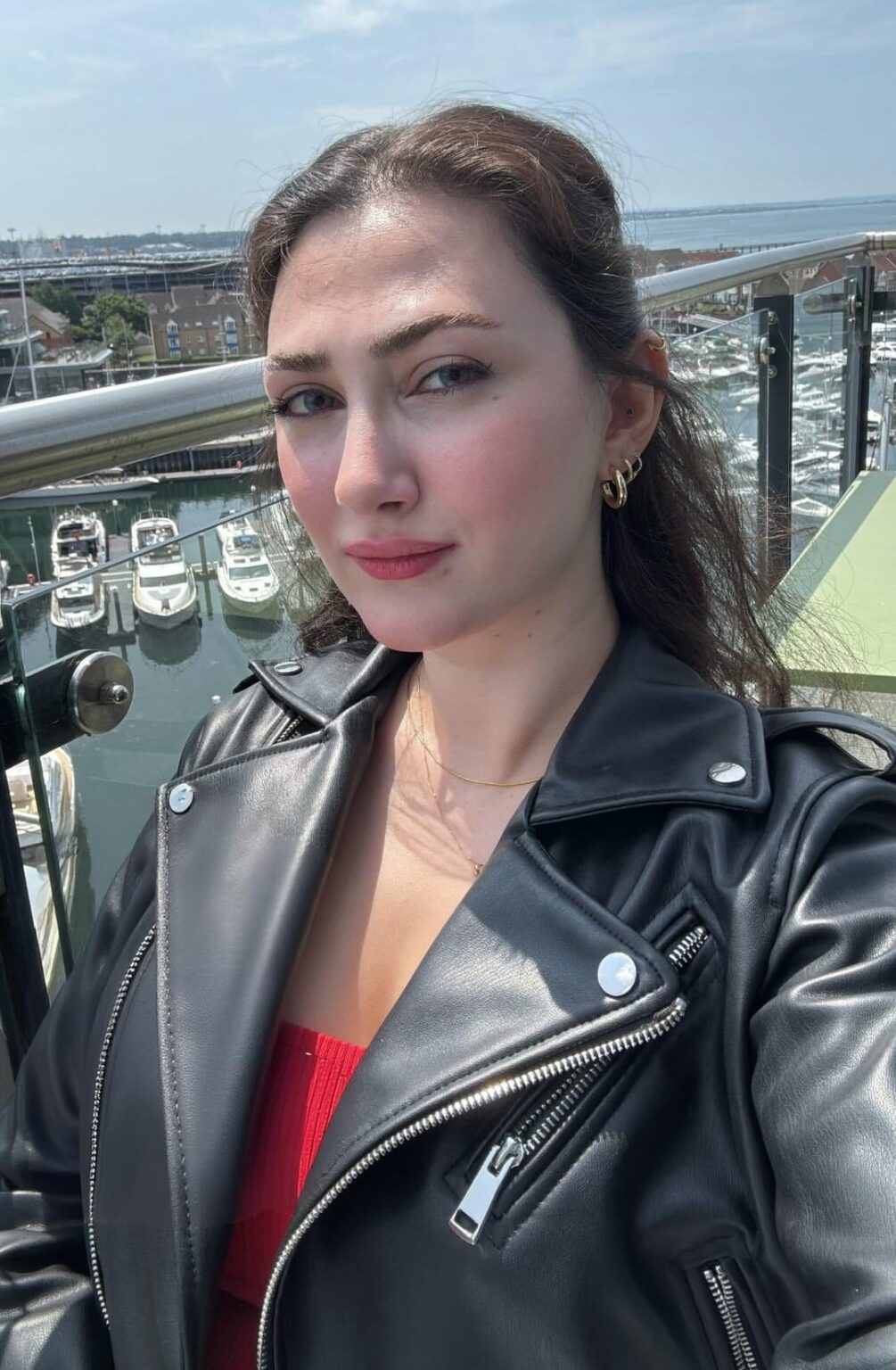 Buse Aydın (Psikolog olan)