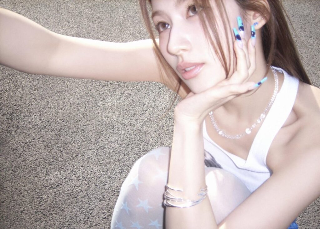 مرتين "هذا هو من أجل" بغض النظر عن الصورة 2 - Minatozaki Sana