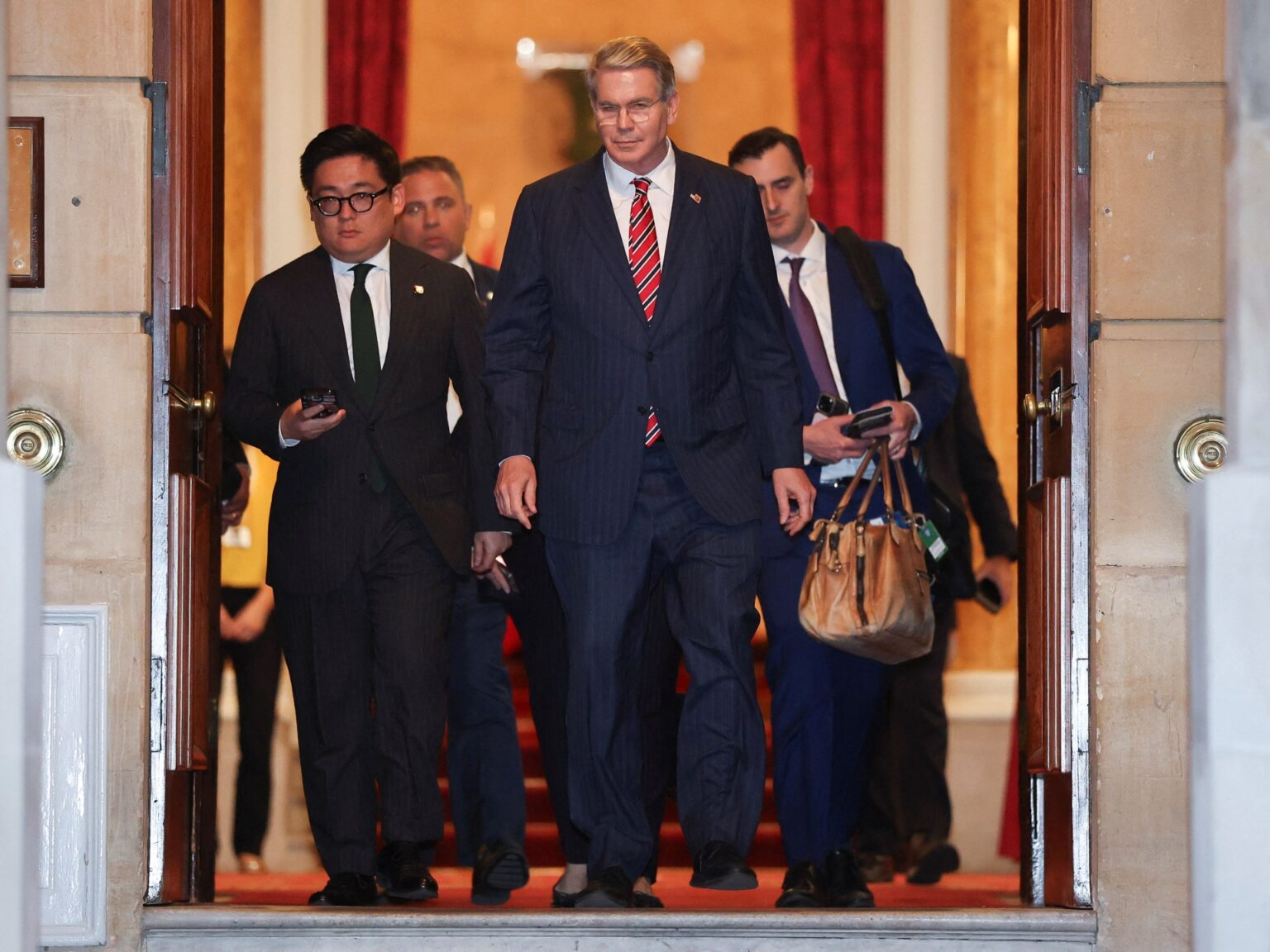 واشنطن وبكين تتفقان على "إطار عام" في محادثاتهما التجارية بلندن | أخبار