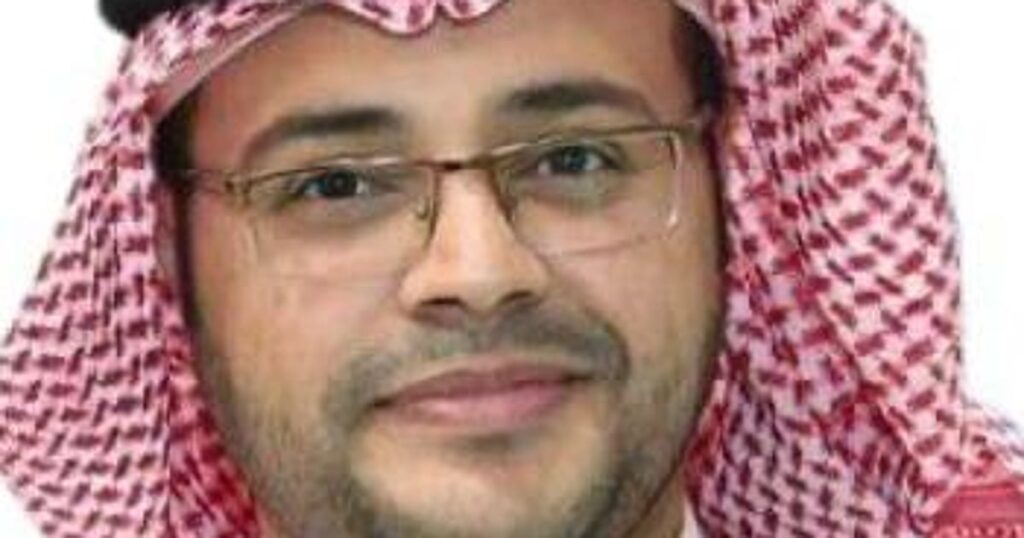 سجل أكاديمي وقيادي حافل في خدمة التحول والرؤية سجل أكاديمي وقيادي حافل في خدمة التحول والرؤية