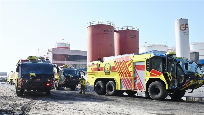 الإمارات تعلن السيطرة على حريق ميناء الحمرية وبدء تقييم الأضرار – Anadolu Ajansı الإمارات تعلن السيطرة على حريق ميناء الحمرية وبدء تقييم الأضرار