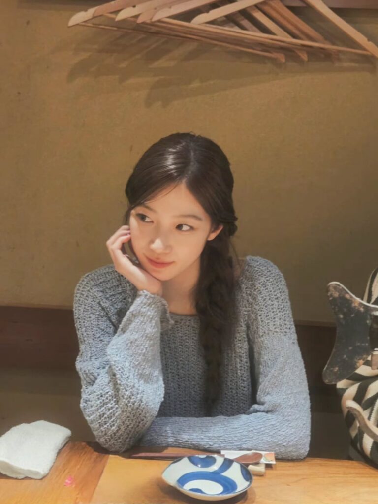 250623 Kazuha Instagram تحديث الفذ. هاه يونجين
