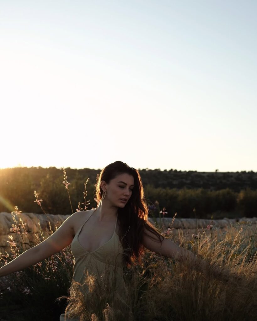 Burcu Özberk sezonu açtı