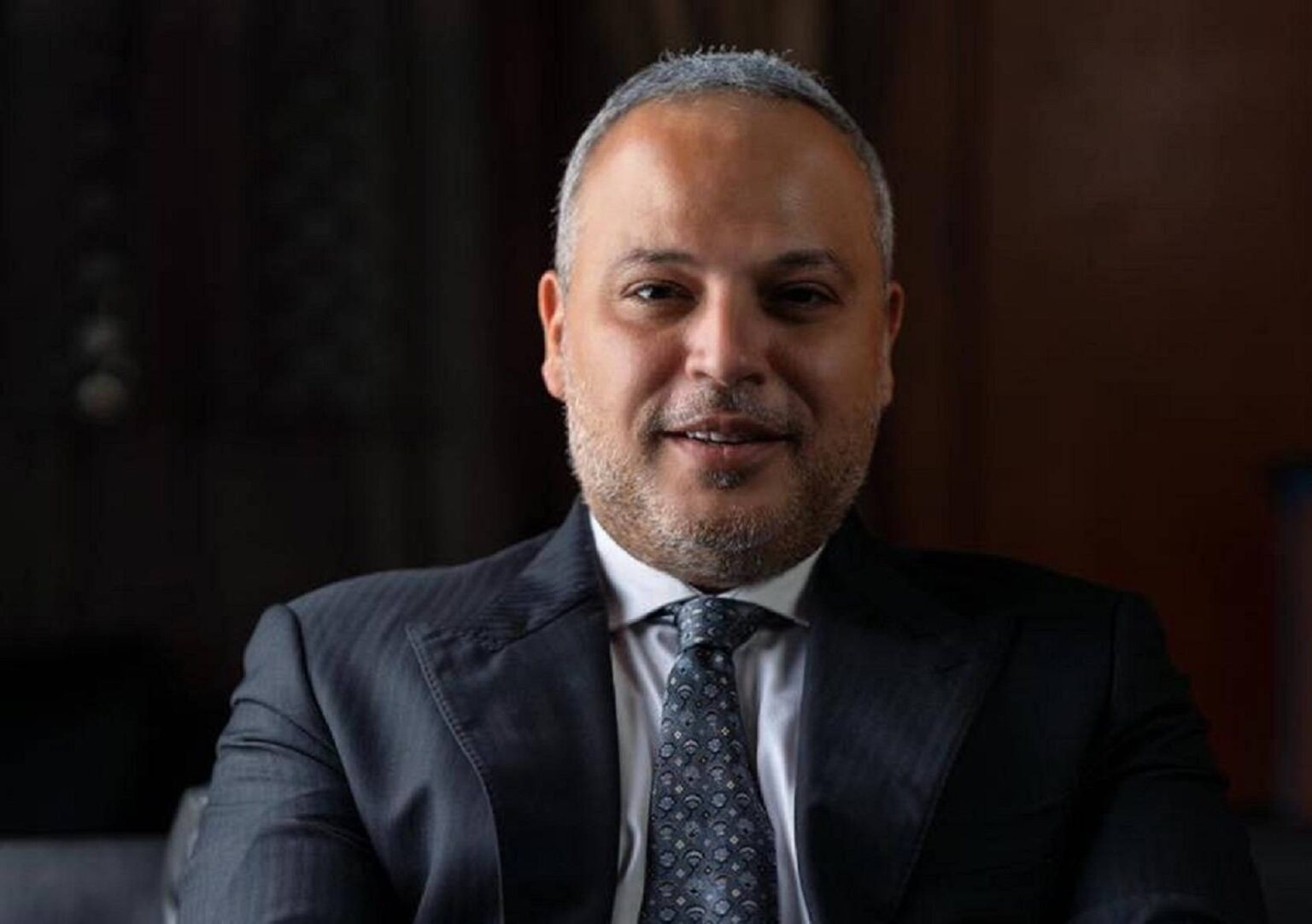 الموت يفجع الفنان تامر عبد المنعم وصلاه الجنازة من مسجد عمر مكرم