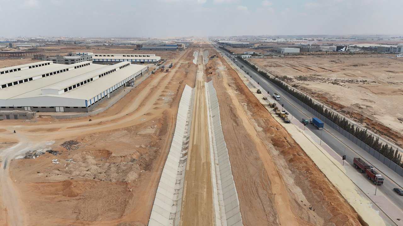 جانب من أعمال مشروع خط سكة حديد الروبيكي – العاشر من رمضان – بلبيس