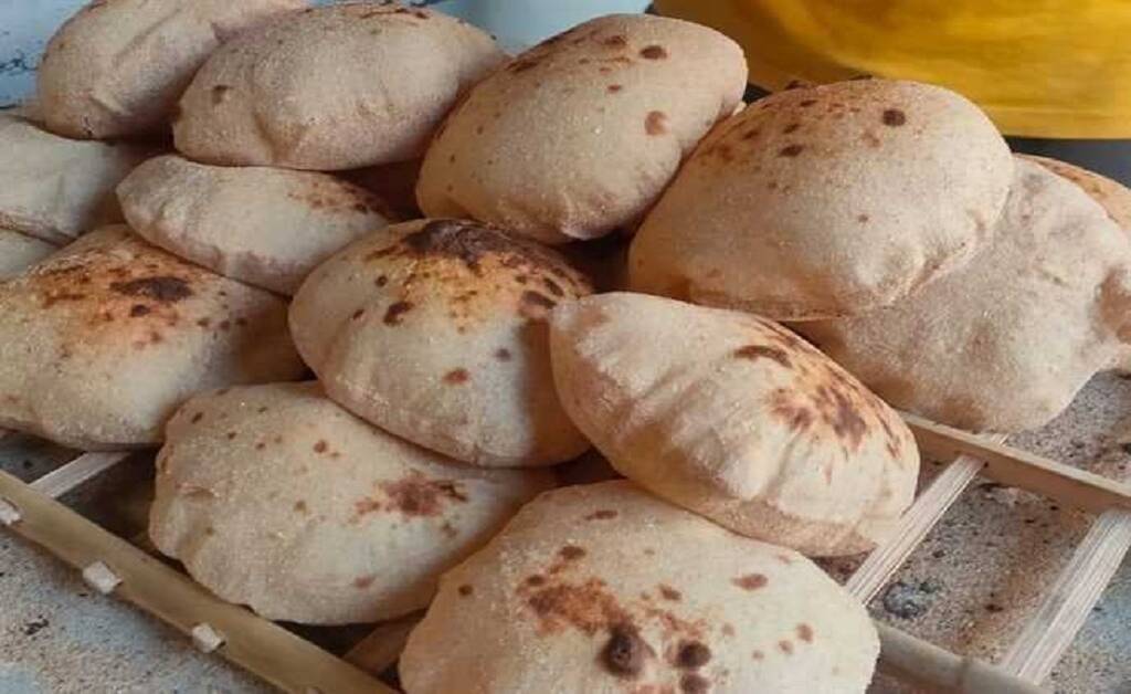 التطبيق بدأ.. قرار جديد من وزير التموين بشأن صرف الخبز المدعم التطبيق بدأ.. قرار جديد من وزير التموين بشأن صرف الخبز المدعم