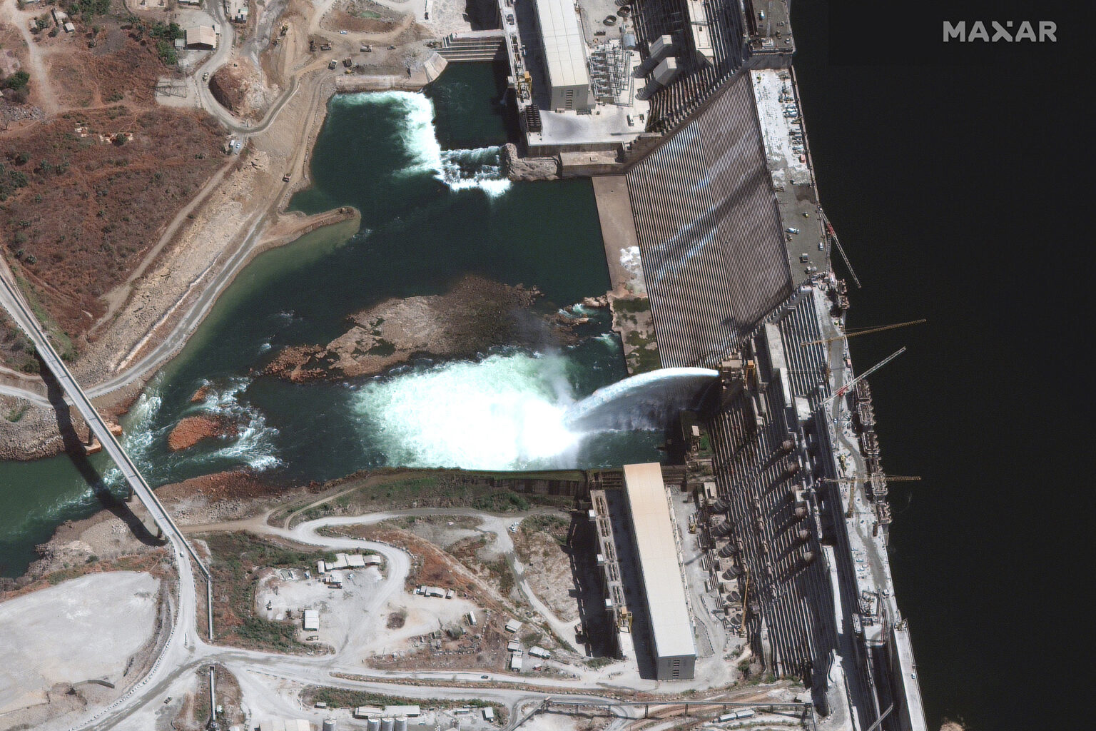 ترامب يجدد تصريحاته بشأن تمويل سد النهضة وإثيوبيا ترد | أخبار