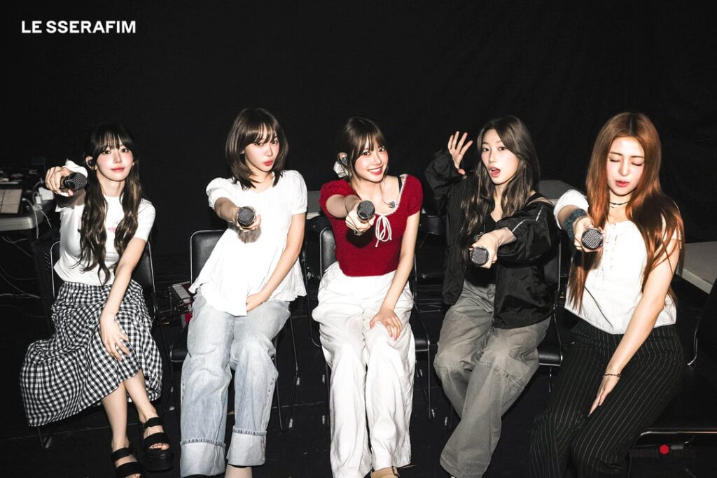 250706 LE SSERAFIM - 2025 LE SSERAFIM TOUR "Easy Crazy Hot" في اليابان (رسم الصور - المجموعة والوحدة وراء الكواليس)