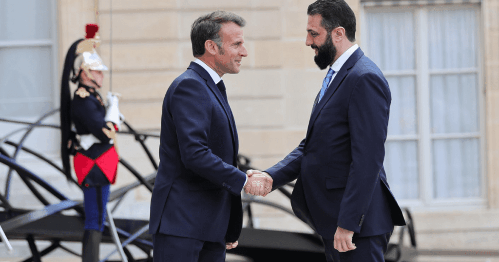 ماكرون بعد مكالمة مع الشرع: يجب تجنب تكرار العنف في سوريا ماكرون بعد مكالمة مع الشرع: يجب تجنب تكرار العنف في سوريا