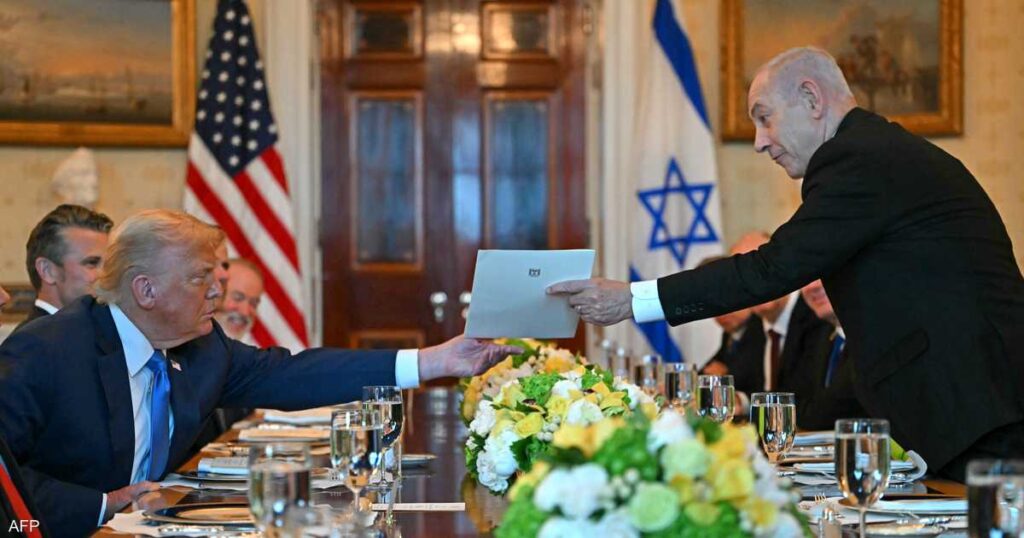 نتنياهو يهدد بضرب إيران إذا استأنفت مساعي امتلاك سلاح نووي