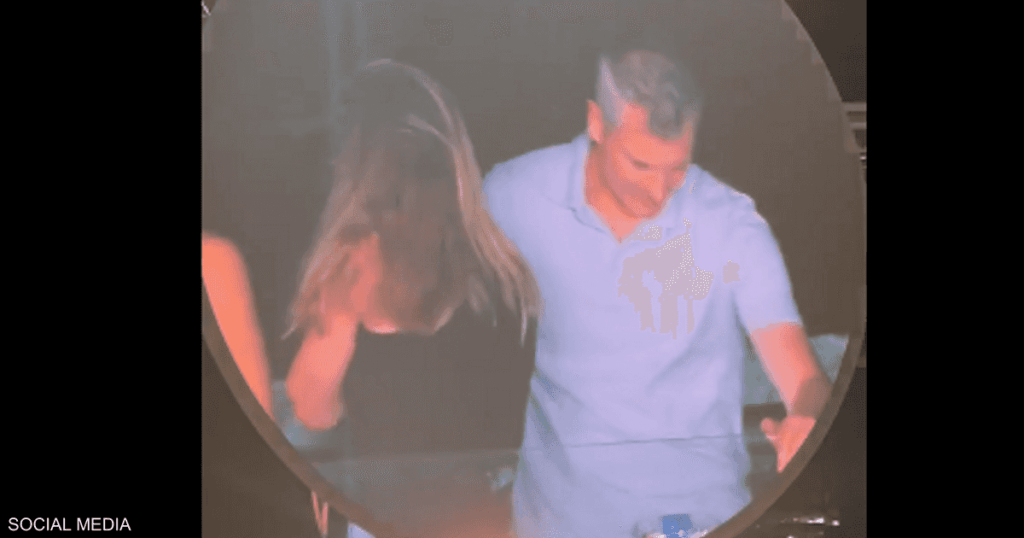 خطوة "سريعة" من زوجة الرئيس التنفيذي "الخائن" بعد الفضيحة