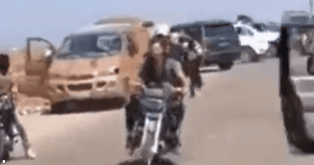 فيديو.. إسرائيل تقصف تجمعا لمقاتلي العشائر قرب السويداء