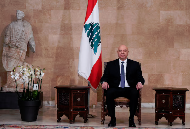 عون رويترز.png