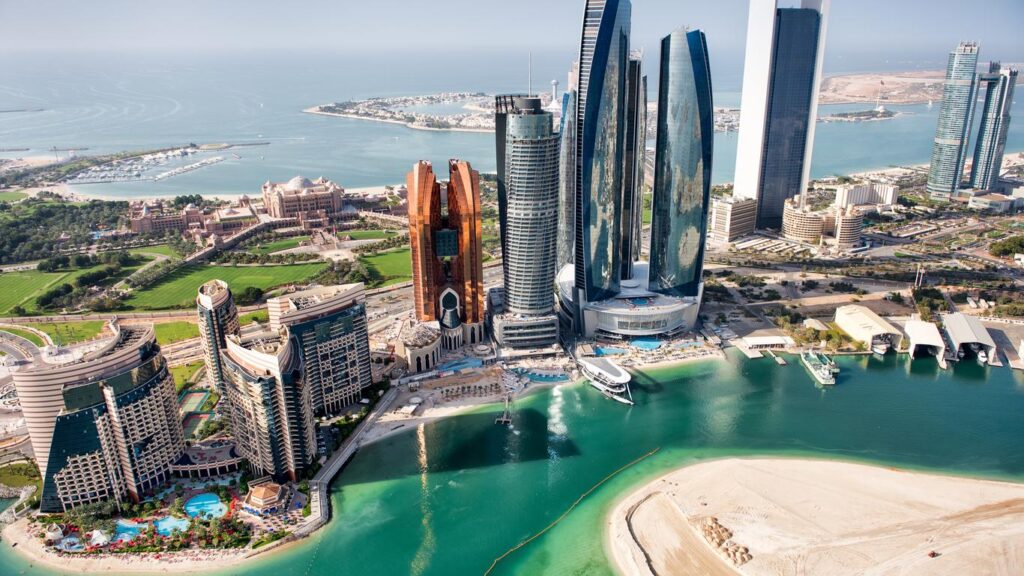 847 مليون درهم إيرادات المنشآت الفندقية في أبوظبي خلال أبريل 2025