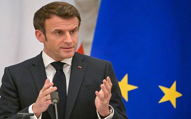 ماكرون يرفض رسوم ترامب الجمركية ويدعو لتسريع إعداد تدابير مضادة ماكرون يرفض رسوم ترامب الجمركية ويدعو لتسريع إعداد تدابير مضادة