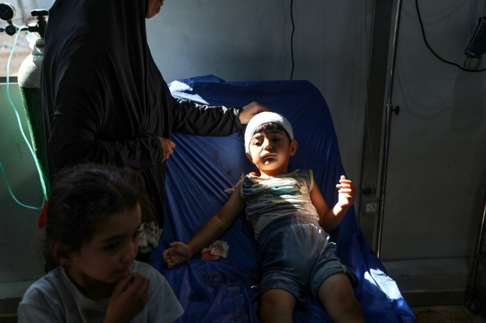 مقتل 43 فلسطينيا في ضربات إسرائيلية بحسب الدفاع المدني في غزة مقتل 43 فلسطينيا في ضربات إسرائيلية بحسب الدفاع المدني في غزة