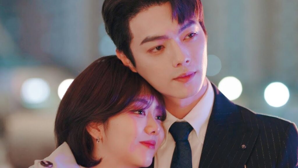 كانت فتاته حزينة فيواسيها الرئيس الوسيم بأخذها لرؤية المنظر الأكثر جمالا❤️مشهد رومانسي من جميلة مثلك