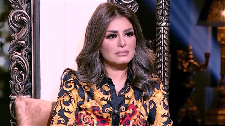 جيب قصير.. منة فضالي تنشر صورة جديدة بإطلالة جريئة