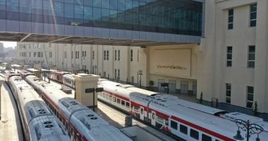 خروج قطار عن القضبان بعد الاصطدام برصيف محطة السنطة دون إصابات