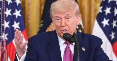 ترامب يفرض 35% رسوم جمركية على كندا بسبب "الفنتانيل" .. تفاصيل