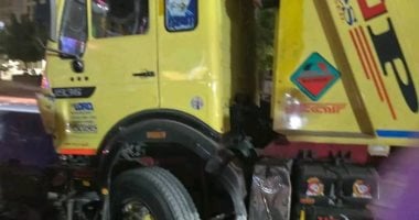 تريلا تحطم وتدهس 7 سيارات على الطريق الدائرى بالمعادى.. صور