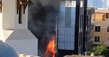 اندلاع حريق فى دبى مول بمنطقة الشيخ زايد.. فيديو وصور