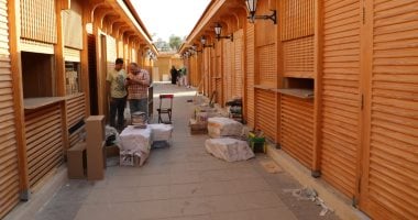 محافظ القاهرة يعلن بدء تسكين مكتبات سور الأزبكية الجديد.. صور محافظ القاهرة يعلن بدء تسكين مكتبات سور الأزبكية الجديد.. صور
