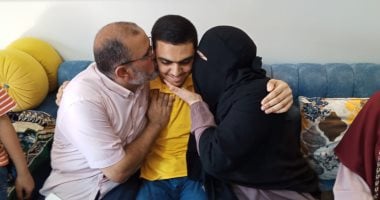 حفيد الشيخ شلتوت.. فرحة كبيرة فى منزل الأول على الثانوية الأزهرية علمى.. فيديو