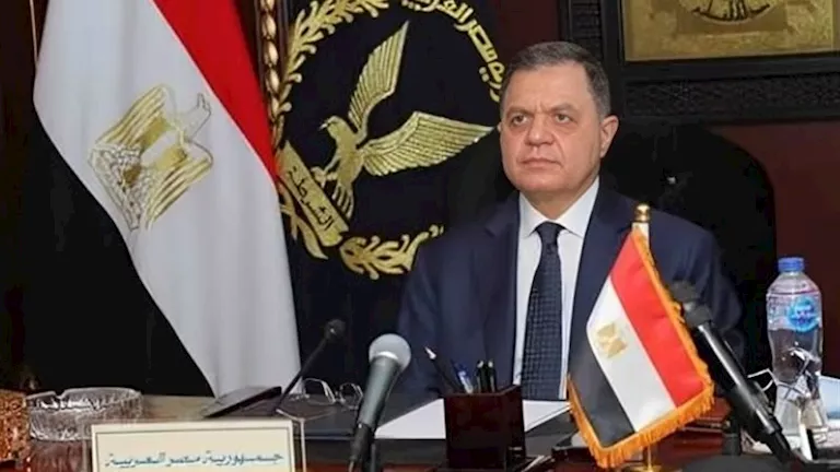 مدير أمن القليوبية يعتمد حركة تنقلات داخلية لضباط المديرية مدير أمن القليوبية يعتمد حركة تنقلات داخلية لضباط المديرية