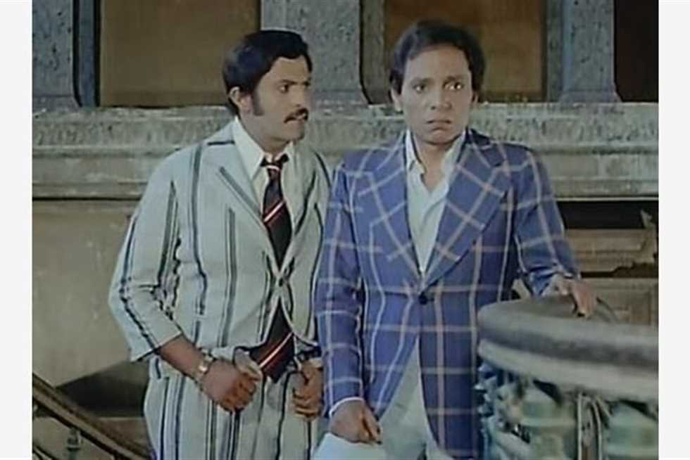 يوسف معاطي: «سمير غانم بيضحك ودمه خفيف أكتر من عادل إمام» يوسف معاطي: «سمير غانم بيضحك ودمه خفيف أكتر من عادل إمام»