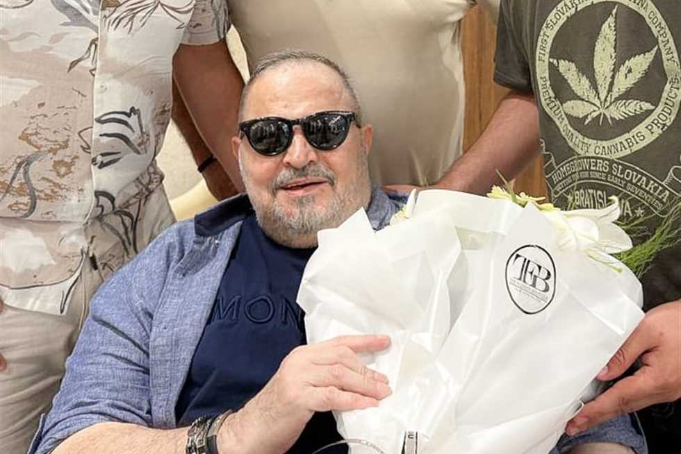 جورج وسوف يصل القاهرة لإحياء حفله الغنائي بمدينة العلمين الجديدة (صور)