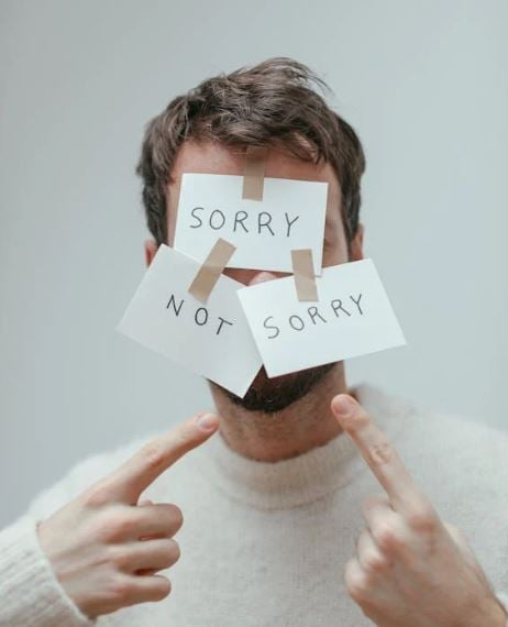 اشخاص ترفض الاعتذار