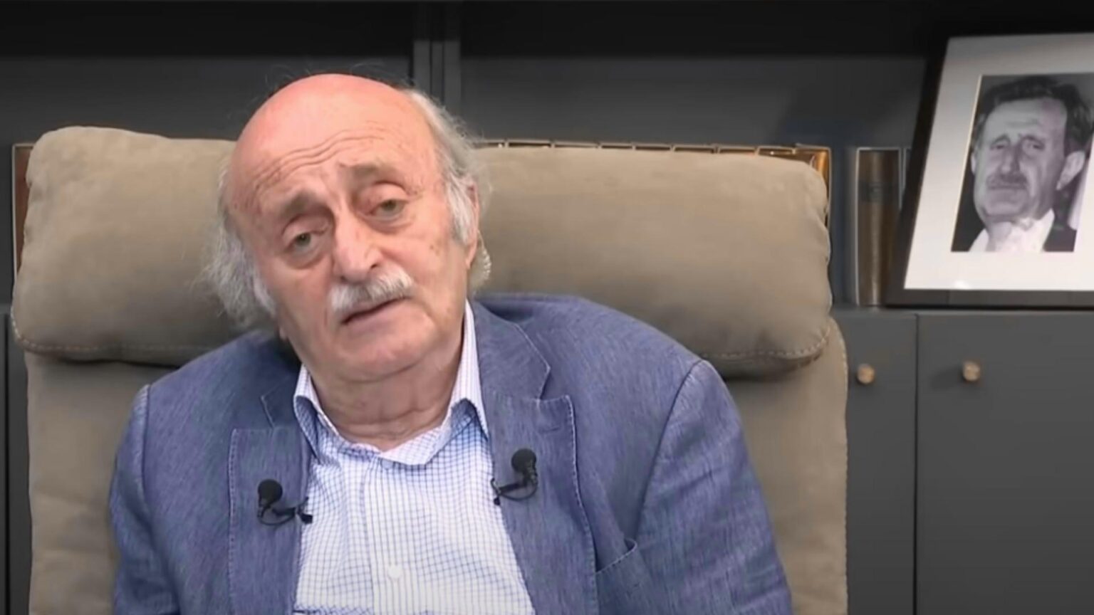 جنبلاط يحذّر الدروز من مصيبة كبرى جنبلاط يحذّر الدروز من مصيبة كبرى