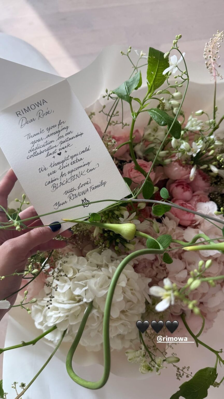 250702 تحديث قصة Rosé IG