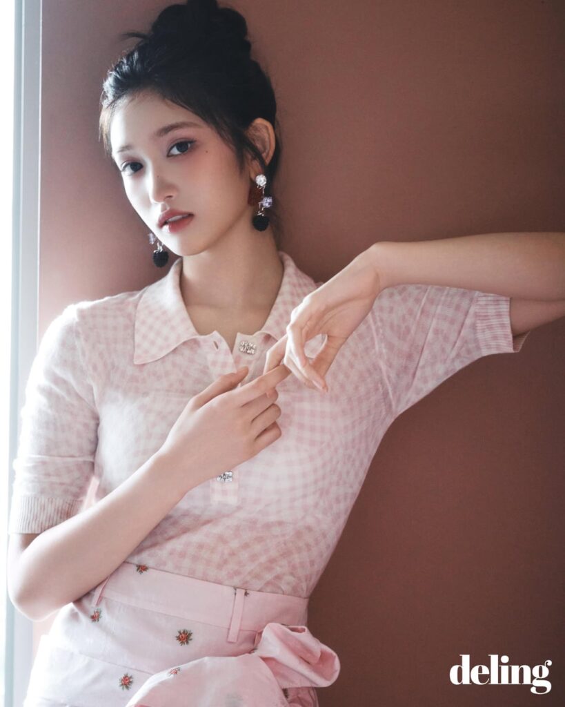 Ive Leeseo - Deling Magazine (يوليو 2025 عدد المعاينة المصورة)