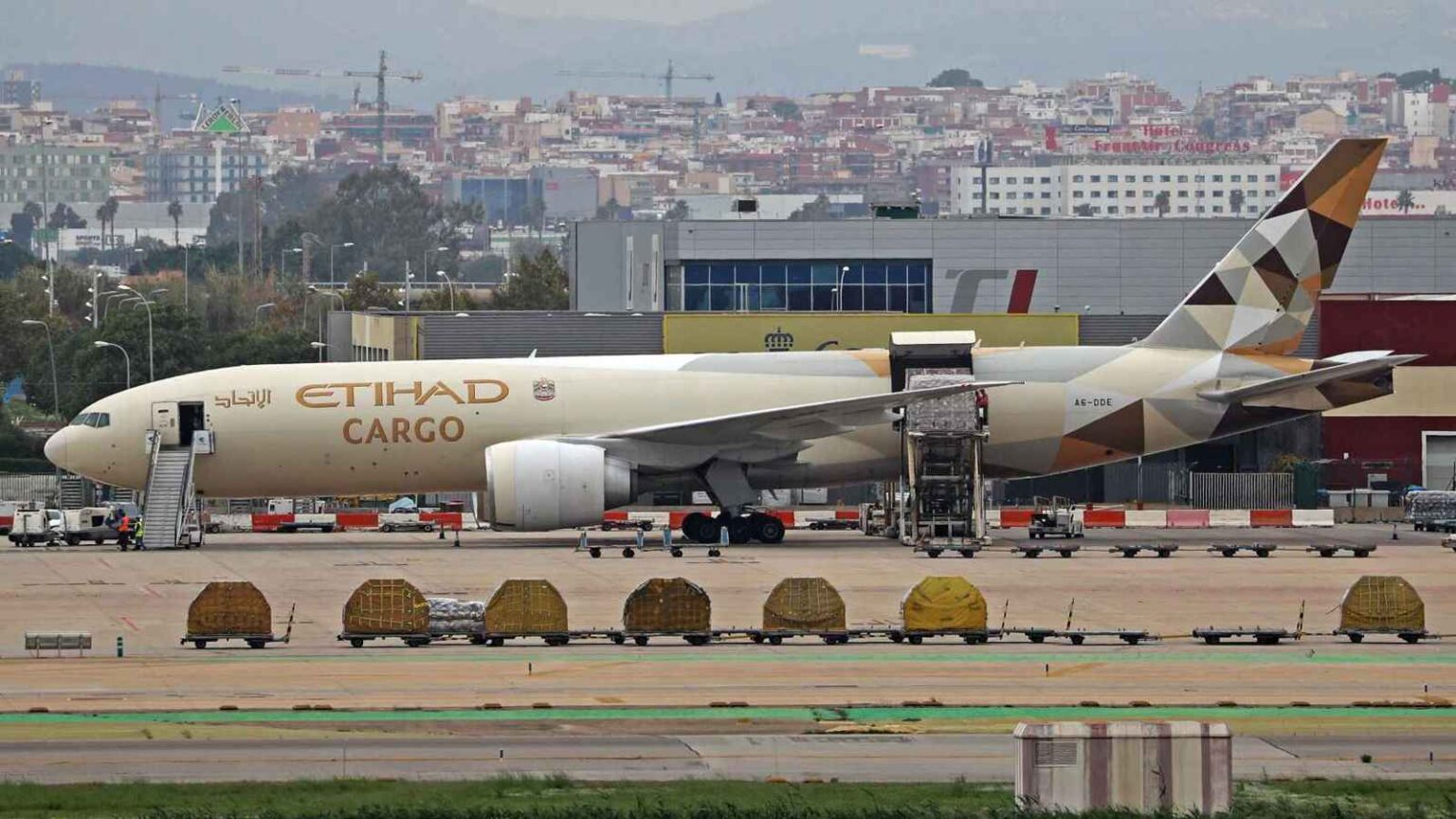 «الاتحاد للطيران» الإماراتية تتوقع نقل 21.5 مليون مسافر خلال 2025