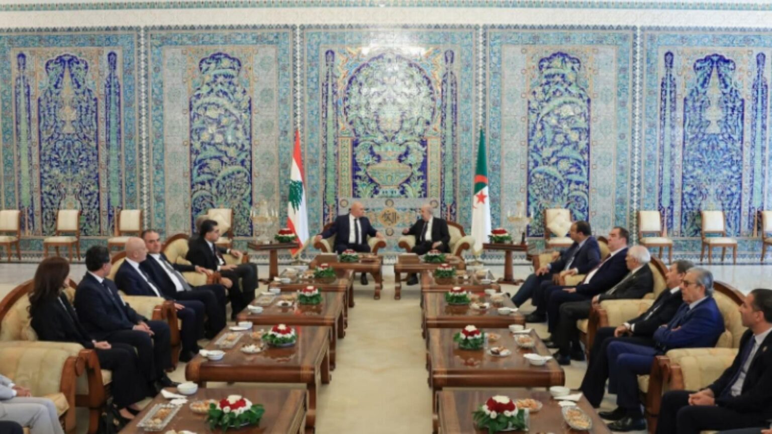 ماذا يفعل رئيس الجمهورية في الجزائر؟ ماذا يفعل رئيس الجمهورية في الجزائر؟