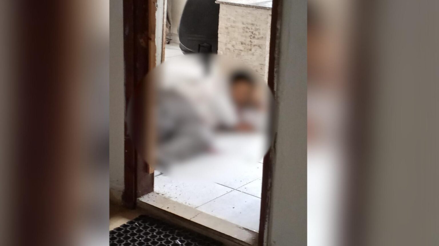 جريمة مروّعة في عمشيت: قتل صديقه وفرّ! makron