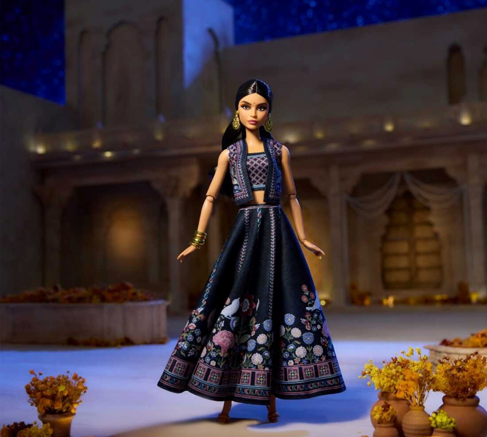 «باربي».. الدمية الأشهر في العالم تتضامن مع مرضى «السكري»