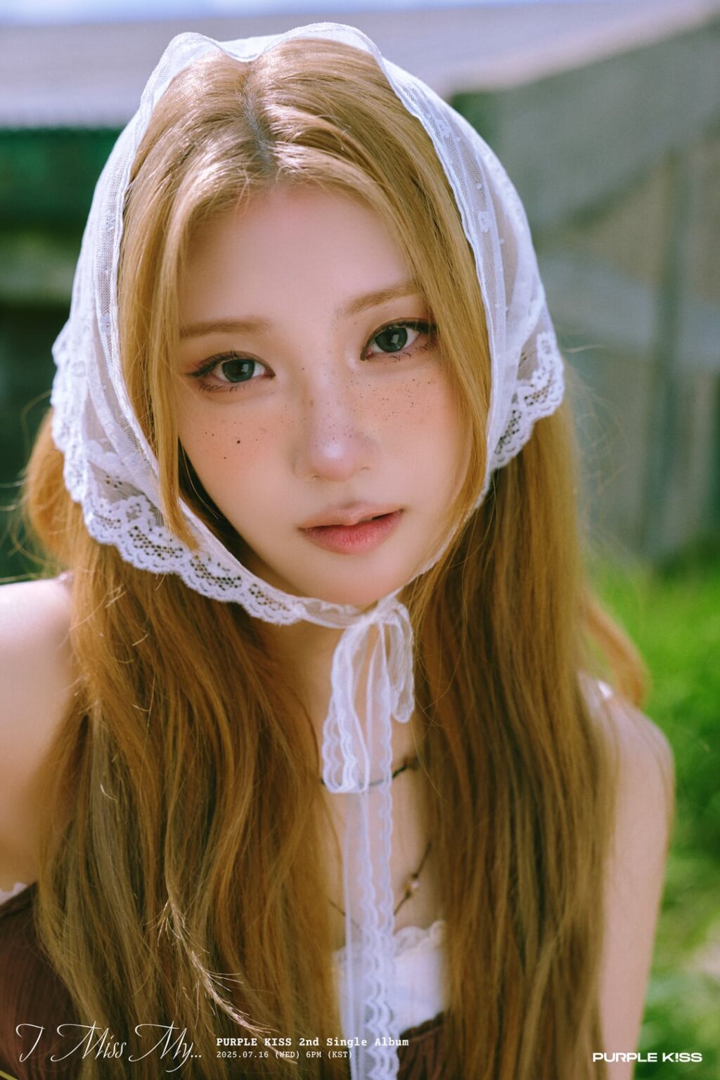 Purple Kiss - 2nd Single Album: Miss My ... (Concept Photo #1 - فرد)