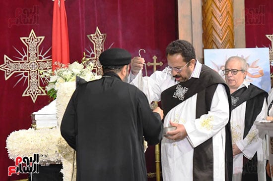 جنازة الراحل لطفي لبيب جنازة الراحل لطفي لبيب