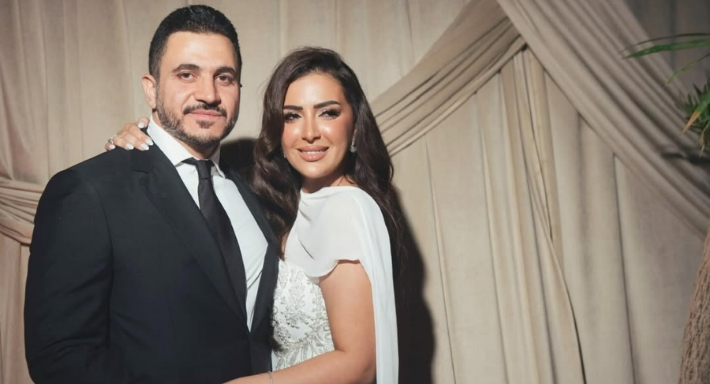 كريم السبكي وزوجته