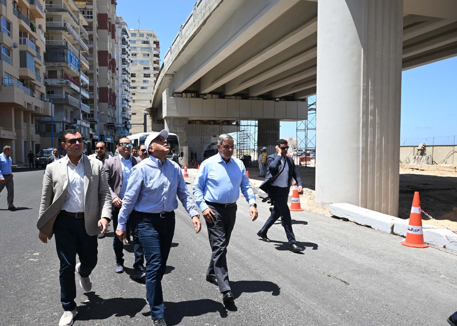 رئيس الوزراء يتفقد أعمال تطوير محور محمد نجيب وتوسعة كورنيش الإسكندرية
