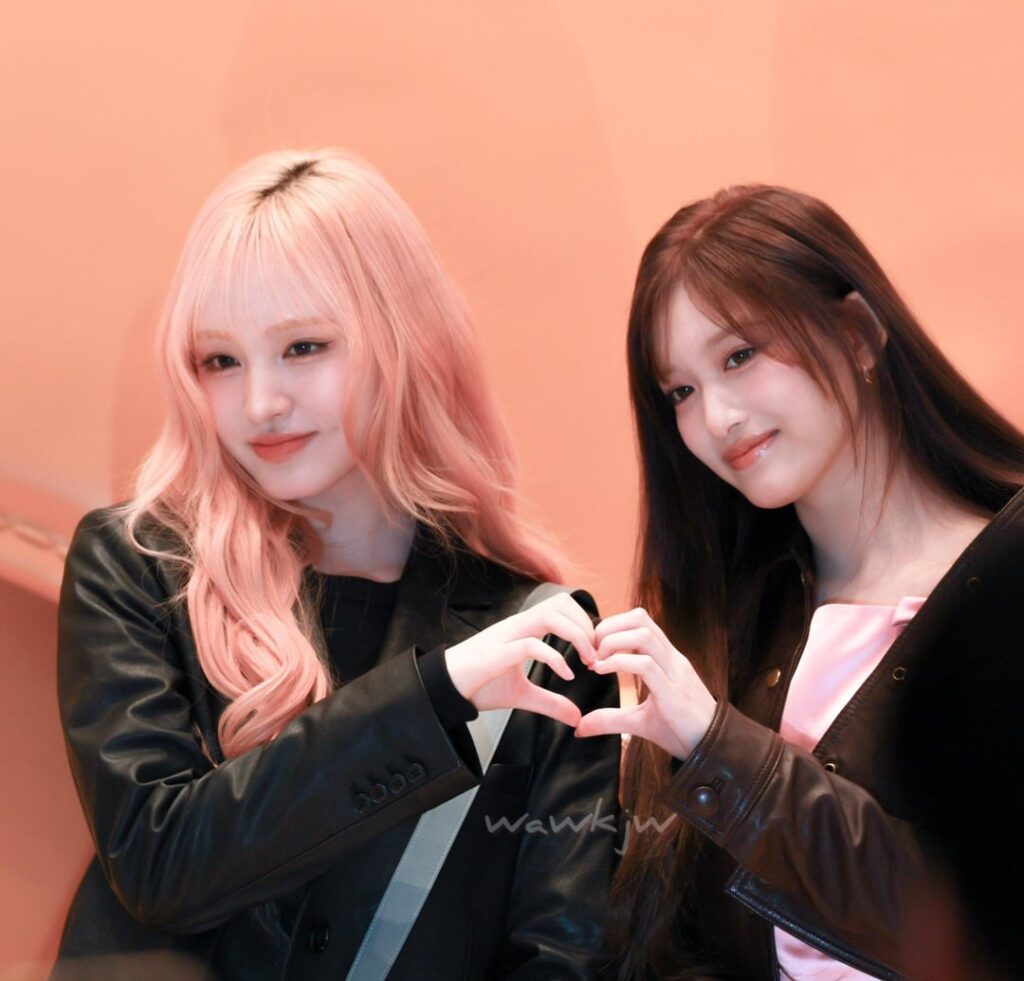 250221 تحديث Liz و Leeseo Fansite