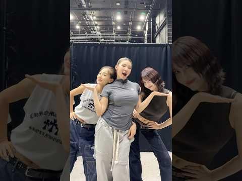 مرتين Momo & Jihyo (مع Leejung) - هذا هو (تحدي الرقص) (250725)
