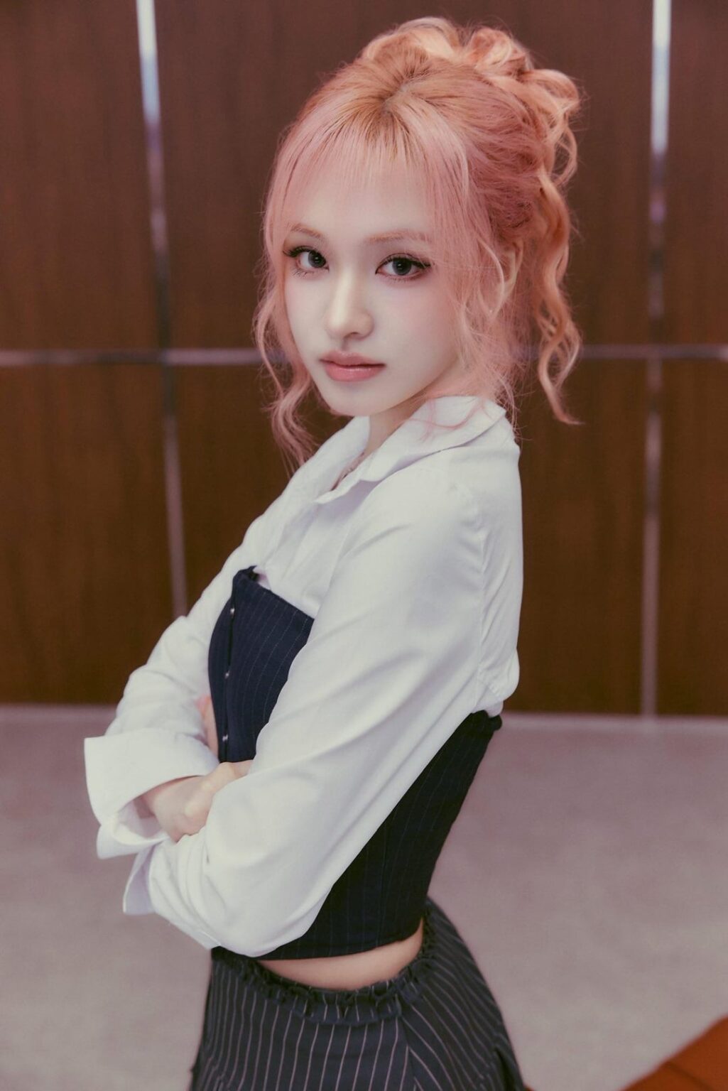 250702 IVE - اليابان 3rd EP: BE MEAR (Concept Photo 3 - Liz & Leeseo)