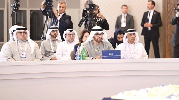 نيابة عن رئيس الدولة.. سلطان الجابر يشارك في القمة الـ17 لمنظمة التعاون الاقتصادي بأذربيجان