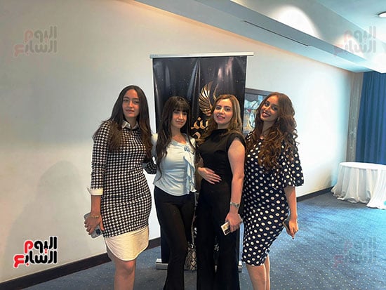 ملكة جمال (8)