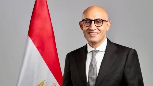 المعلم المصرى من أكفأ معلمى العالم.. وتحسين الرواتب قريبا المعلم المصرى من أكفأ معلمى العالم.. وتحسين الرواتب قريبا